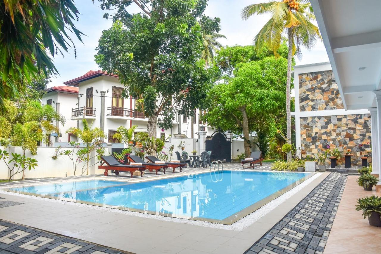 Villa De White Sambur ヒッカドゥワ エクステリア 写真