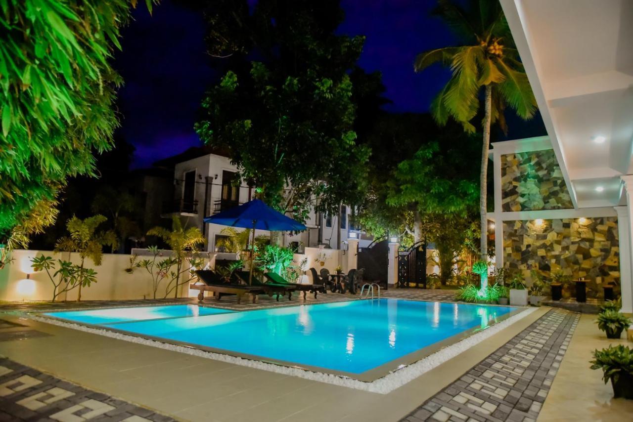 Villa De White Sambur ヒッカドゥワ エクステリア 写真