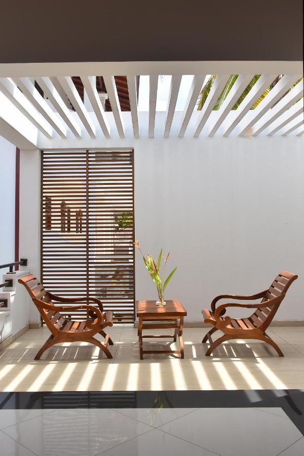 Villa De White Sambur ヒッカドゥワ エクステリア 写真